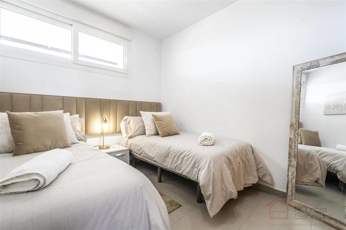 Image No.13-2 Bed Apartment for sale