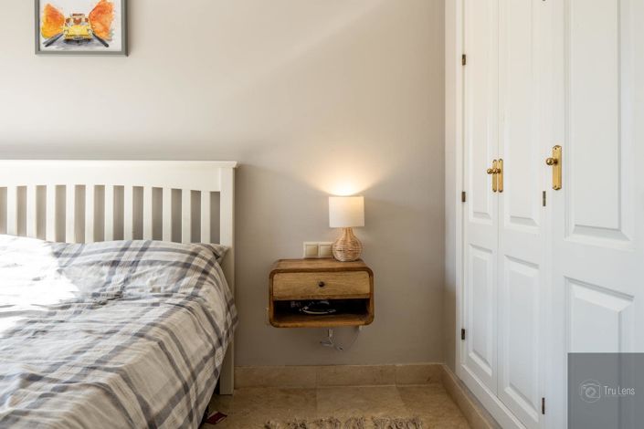 Image No.24-2 Bed Apartment for sale