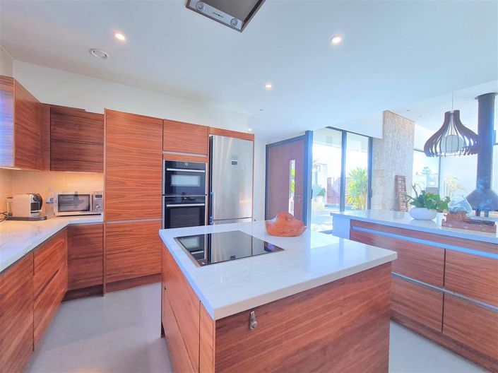 Image No.3-3 Bed Villa for sale