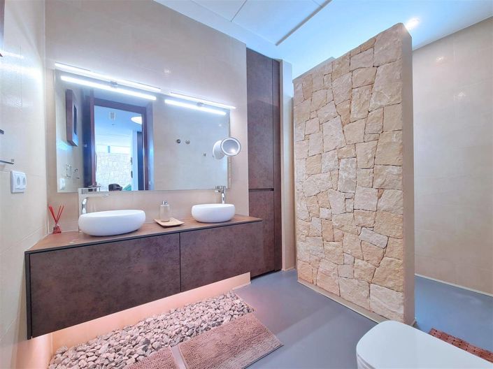 Image No.6-3 Bed Villa for sale