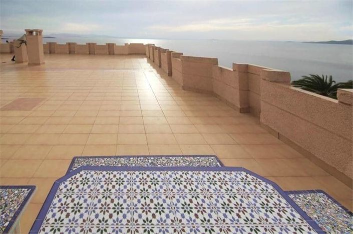 Image No.10-4 Bed Apartment for sale