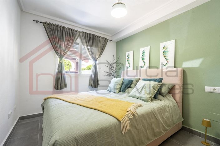 Image No.13-2 Bed Townhouse for sale