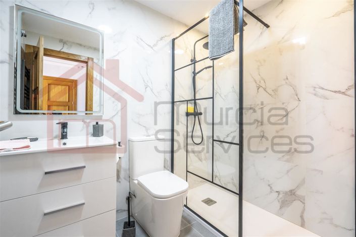 Image No.15-2 Bed Townhouse for sale