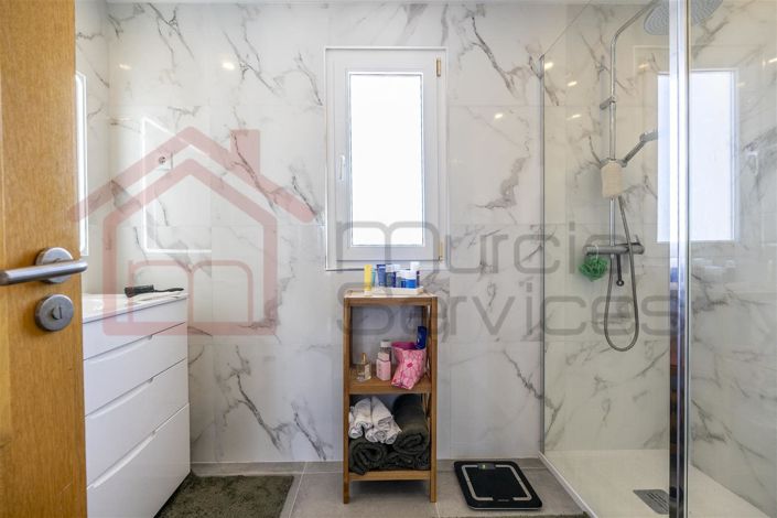 Image No.17-2 Bed Townhouse for sale