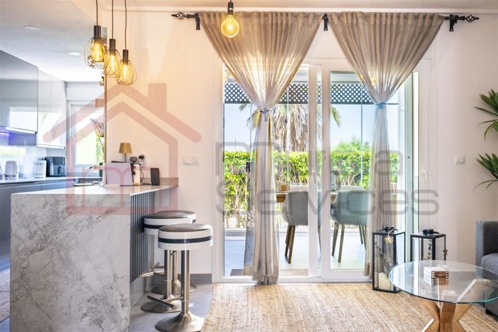 Image No.6-2 Bed Townhouse for sale