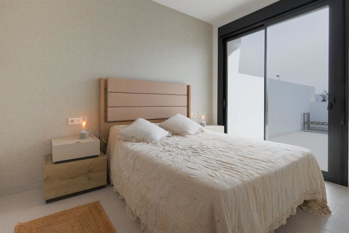 Image No.11-3 Bed Villa for sale