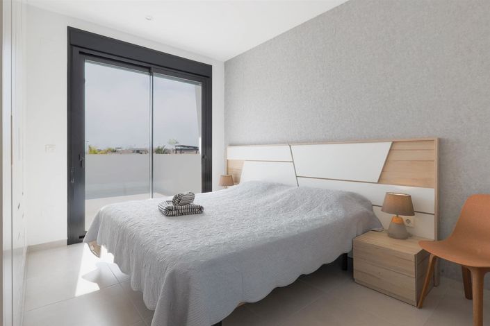 Image No.12-3 Bed Villa for sale