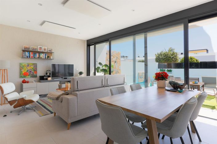 Image No.14-3 Bed Villa for sale