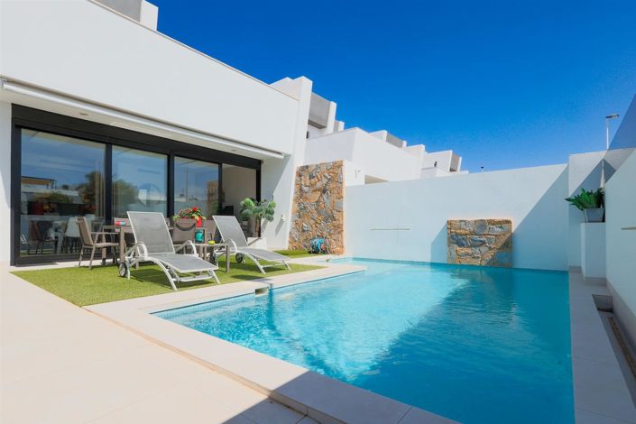 Image No.5-3 Bed Villa for sale