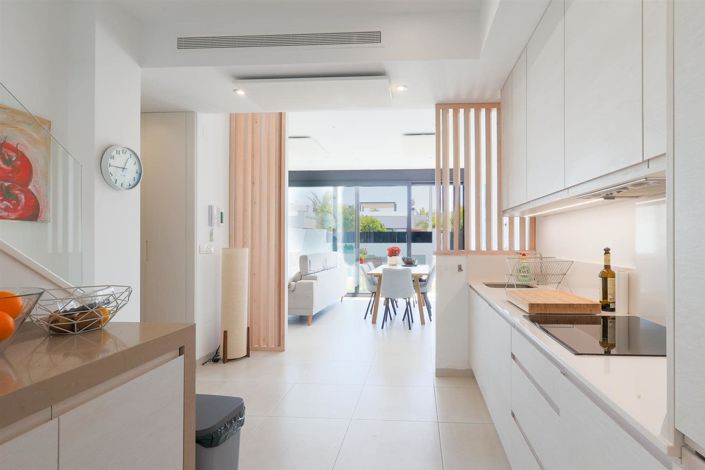 Image No.6-3 Bed Villa for sale