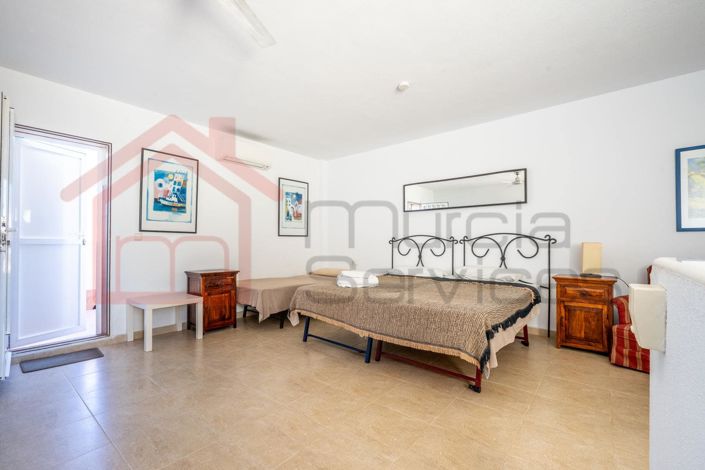 Image No.14-3 Bed Apartment for sale