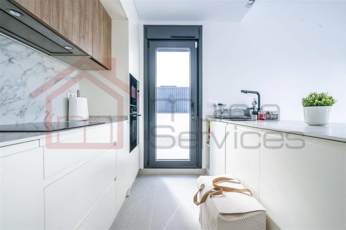 Image No.12-3 Bed Villa for sale