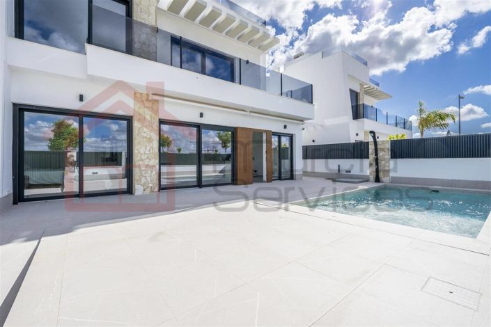 Image No.4-3 Bed Villa for sale