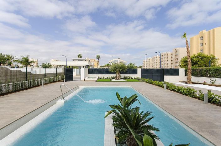 Image No.6-Propriété de 4 chambres à vendre à Campoamor