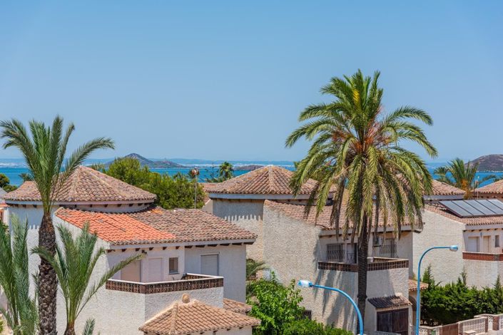 Image No.4-3 Bed Villa for sale