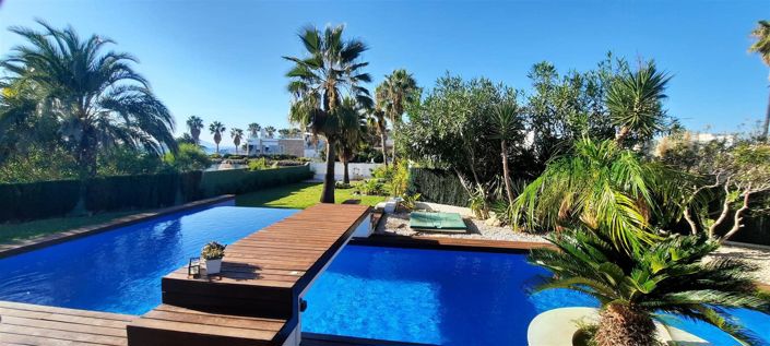 Image No.1-5 Bed Villa for sale