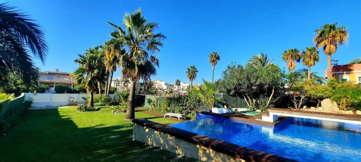 Image No.3-5 Bed Villa for sale