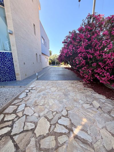 Image No.28-5 Bed Villa for sale