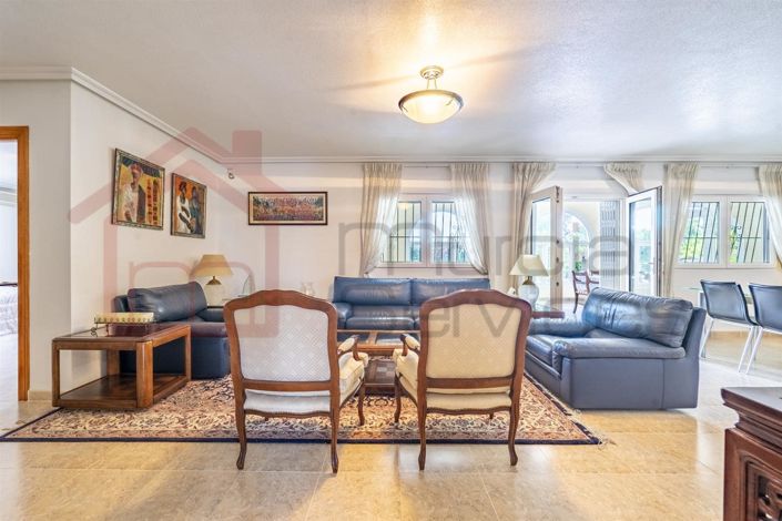 Image No.14-5 Bed Villa for sale