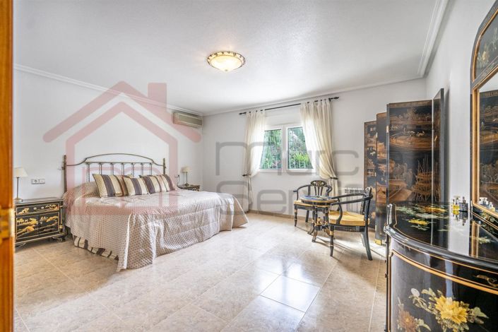 Image No.20-5 Bed Villa for sale