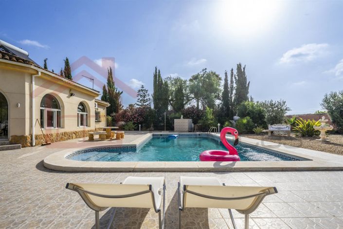 Image No.3-5 Bed Villa for sale