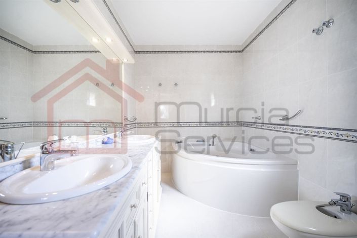 Image No.23-5 Bed Villa for sale