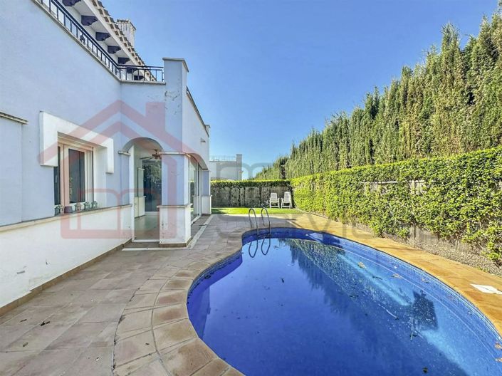 Image No.3-3 Bed Villa for sale