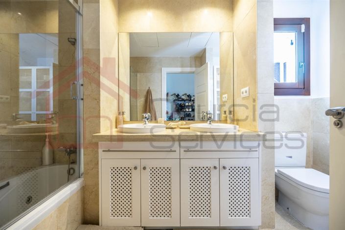 Image No.22-3 Bed Villa for sale