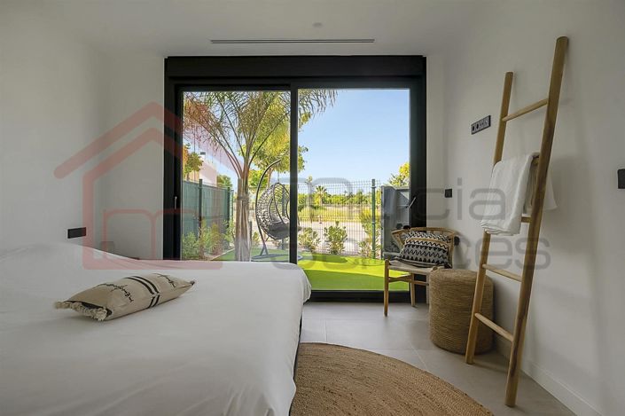 Image No.26-3 Bed Villa for sale