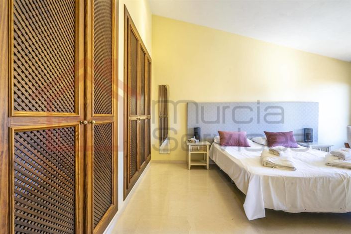 Image No.19-4 Bed Villa for sale