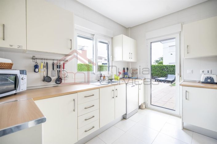 Image No.8-3 Bed Villa for sale