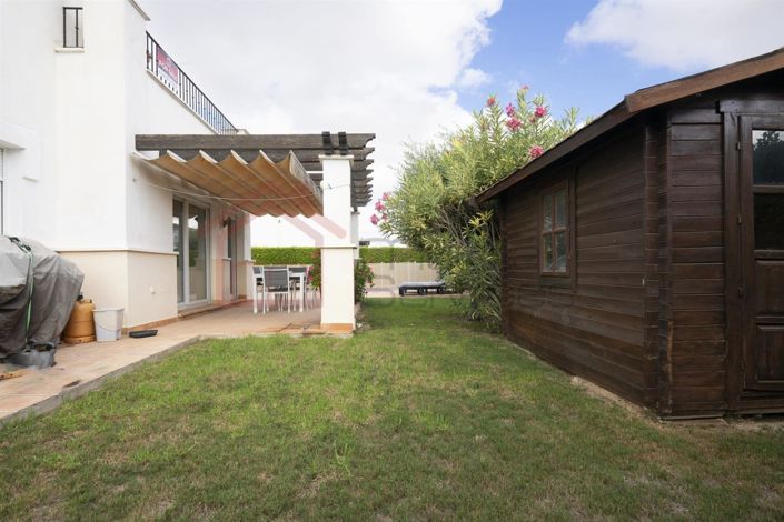 Image No.10-3 Bed Villa for sale