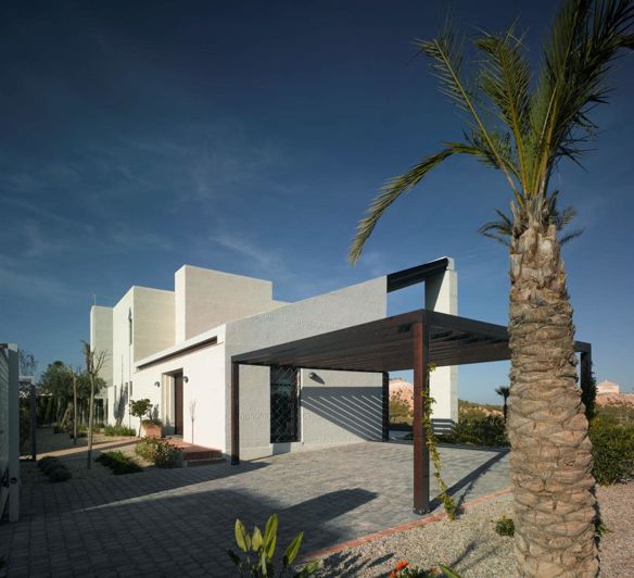 Image No.2-4 Bed Villa for sale