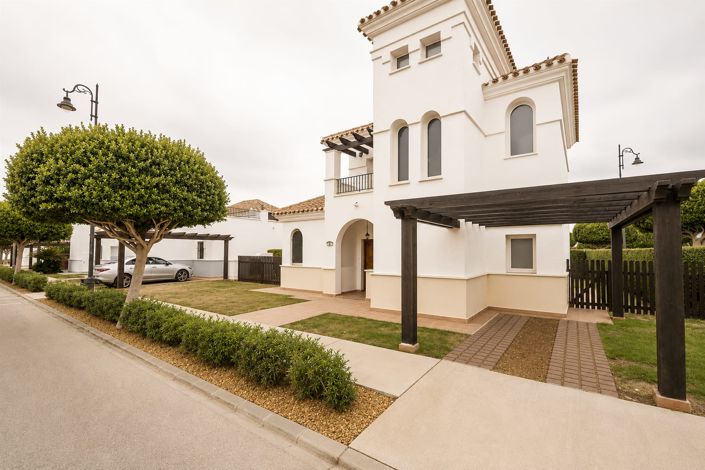 Image No.3-3 Bed Villa for sale