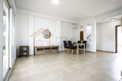 0jbpzo8iek25m2jkai3uiq