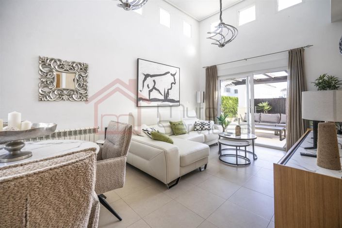 Image No.3-3 Bed Villa for sale