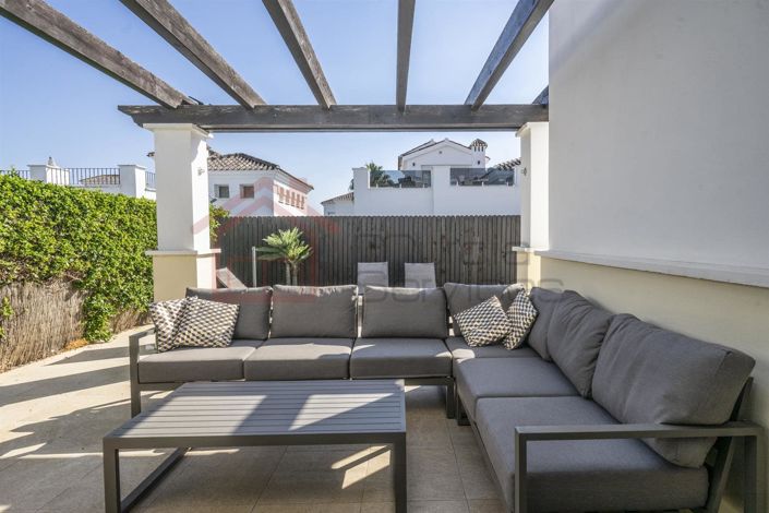 Image No.9-3 Bed Villa for sale