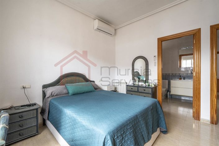 Image No.18-2 Bed Villa for sale