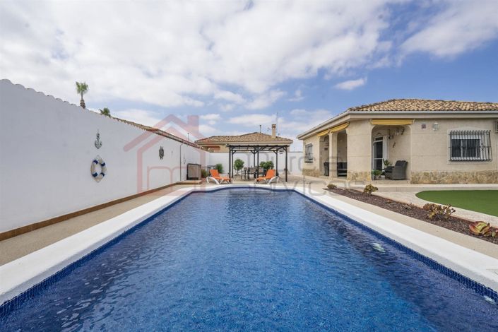 Image No.6-2 Bed Villa for sale