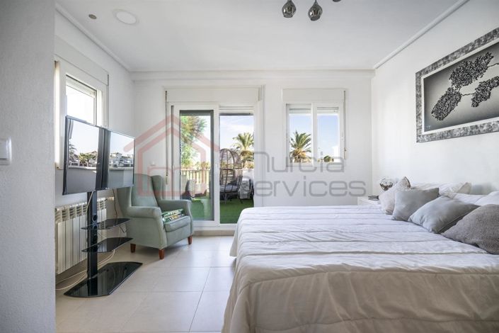 Image No.5-2 Bed Townhouse for sale