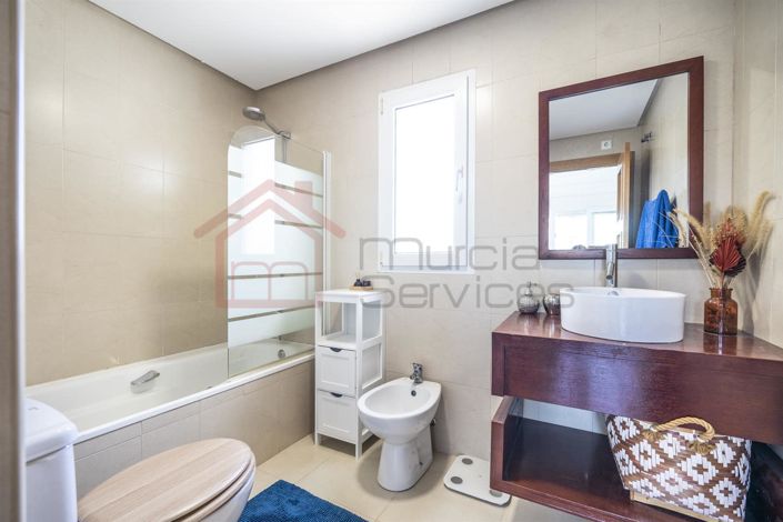 Image No.9-2 Bed Townhouse for sale