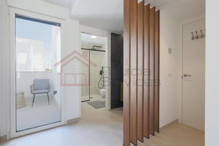 Image No.11-4 Bed Villa for sale