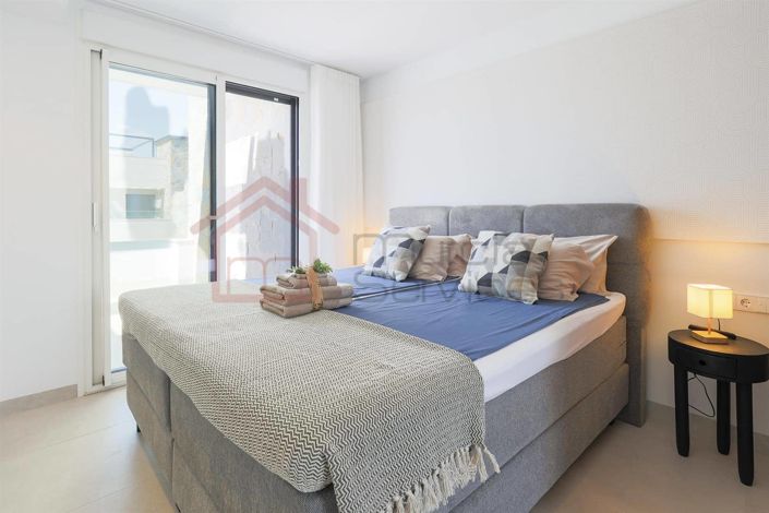 Image No.3-4 Bed Villa for sale