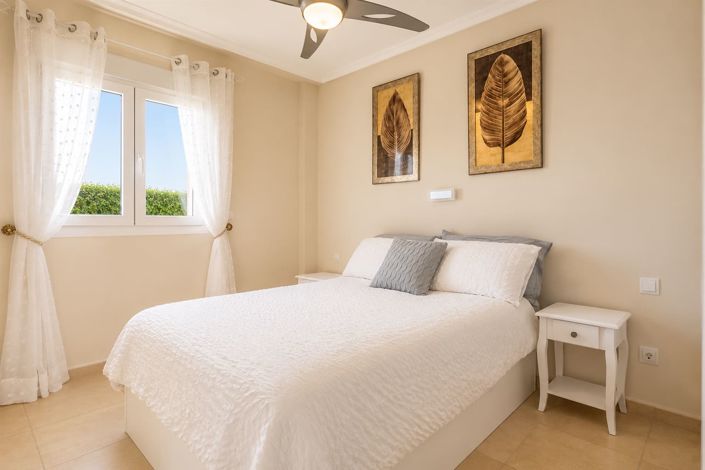 Image No.15-2 Bed Apartment for sale
