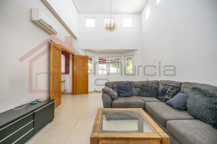 Image No.3-2 Bed Villa for sale