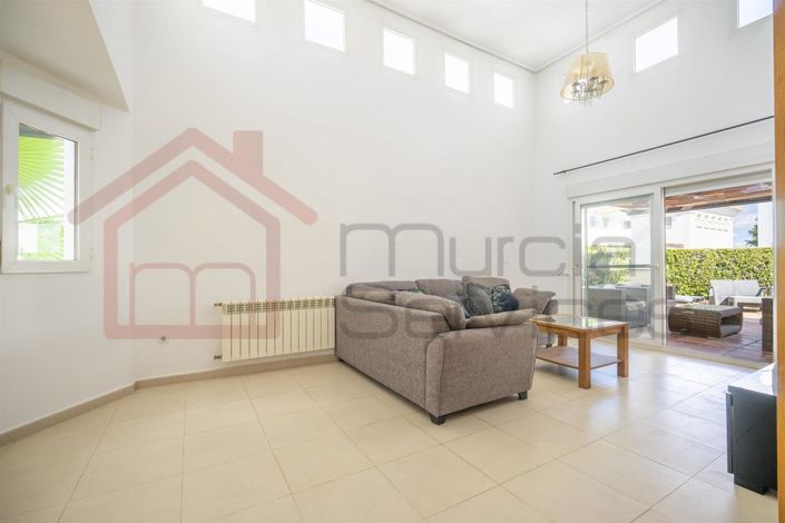 Image No.10-2 Bed Villa for sale