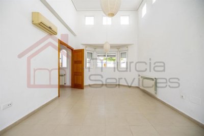 fmwyrfxikuqjuftoauh-yq