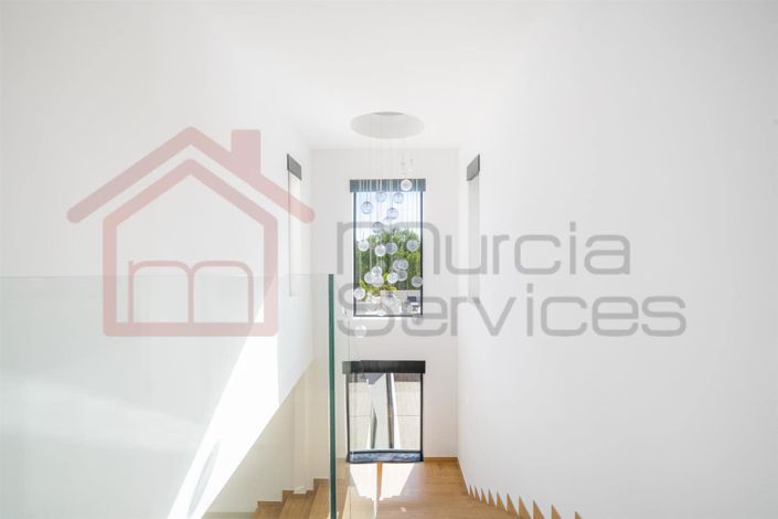 Image No.33-5 Bed Villa for sale