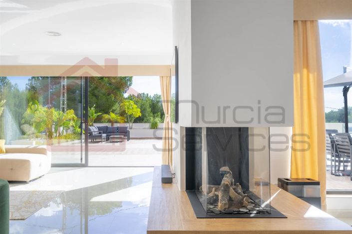 Image No.9-5 Bed Villa for sale