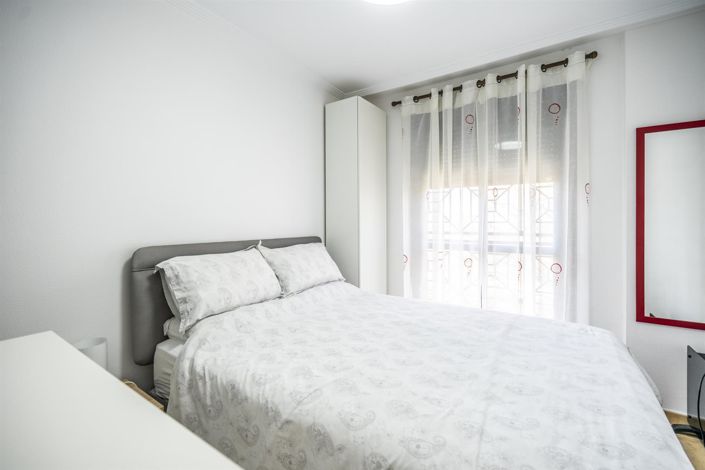 Image No.11-3 Bed Townhouse for sale